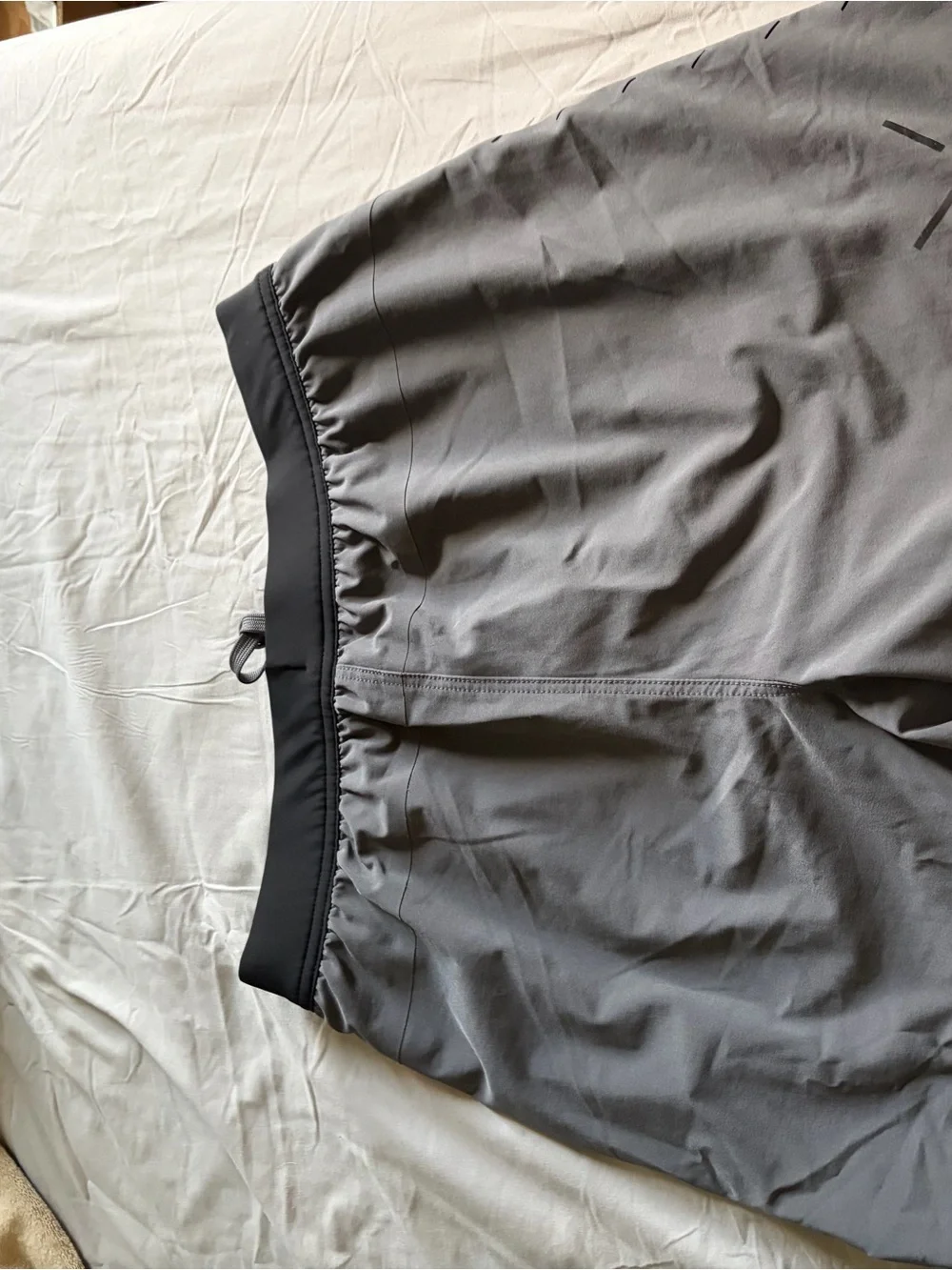 Ten Thousand Men’s Interval Short - 7” LINED - size Medium - Iron Color